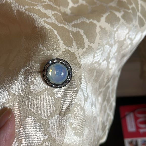 Vintage Nolan Miller blazer with moonstone buttons, cream, small - Picture 3 of 4